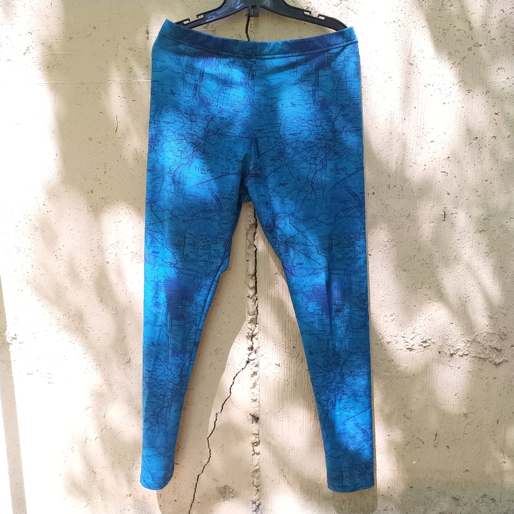 World map Blue leggings